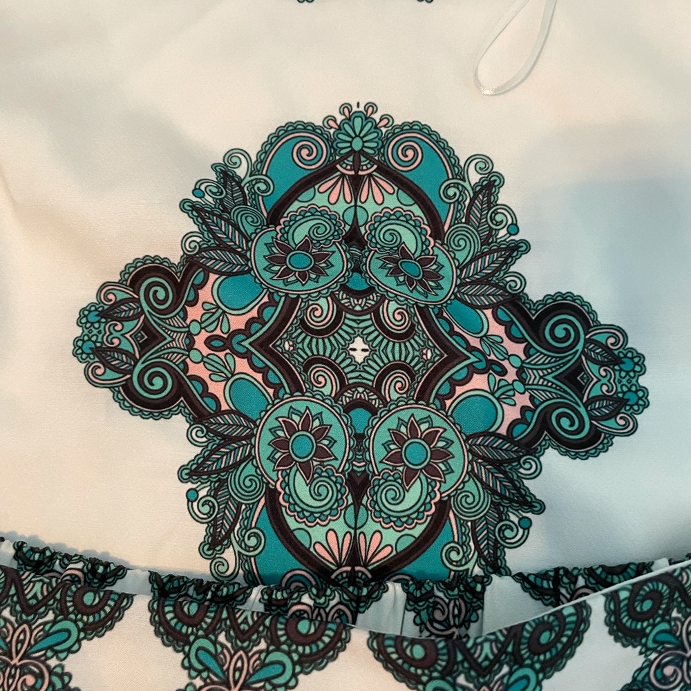 Green Patterned Matching set - Picture 7 of 8